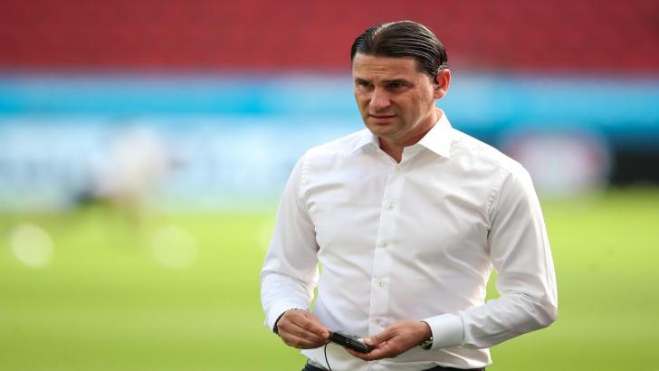 Bayer Leverkusen coach Gerardo Seoane